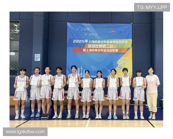 上海篮球队配合默契创历史新高引发热议与期待 上海篮球队配合默契创历史新高引发热议与期待