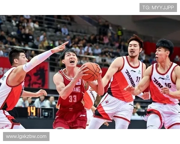 南京篮球队强势领跑精英赛积分榜目前积分高达71分 南京篮球队强势领跑精英赛积分榜目前积分高达71分