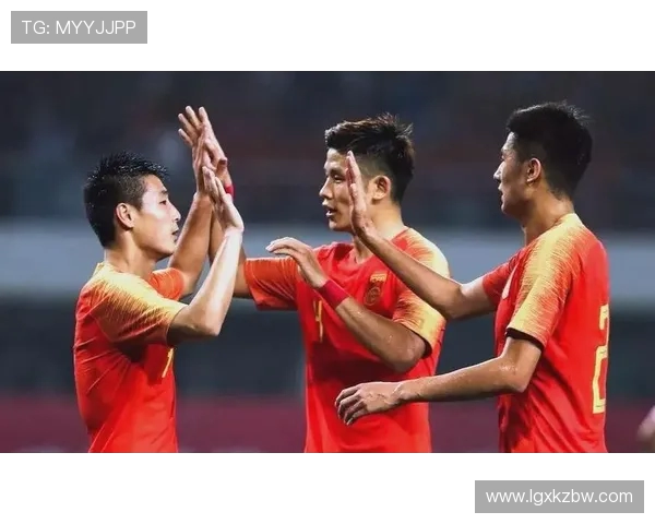 中国队在友谊赛中以一球小胜法国队展现出强大实力与团队默契