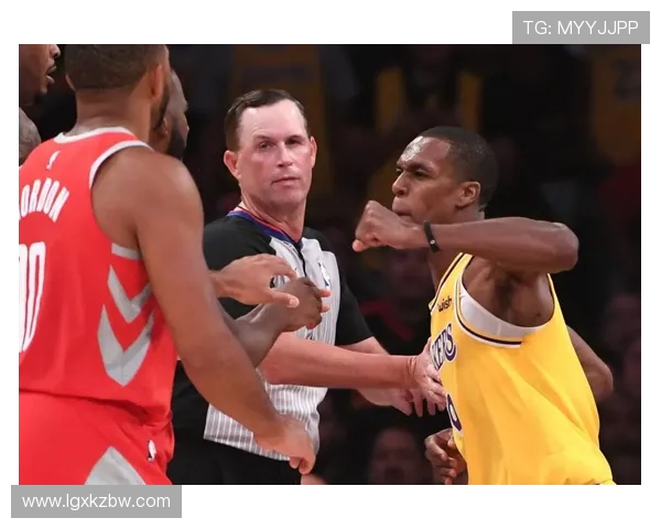 国王与火箭激战回顾NBA精彩录像全程回放与分析 国王与火箭激战回顾NBA精彩录像全程回放与分析