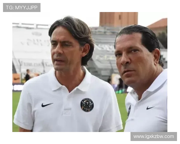 巴勒莫与威尼斯的对决分析及历史交锋回顾