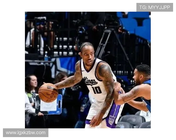 德马尔德罗赞的篮球之路与个人成长历程解析 德马尔德罗赞的篮球之路与个人成长历程解析