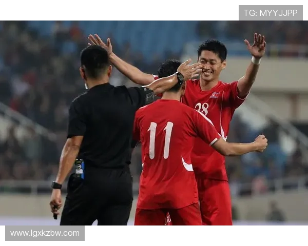 朝鲜与韩国足球对决在线直播精彩瞬间全程回顾与分析 朝鲜与韩国足球对决在线直播精彩瞬间全程回顾与分析