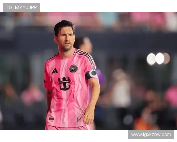 梅西领衔对决银河战舰足球传奇再续辉煌篇章