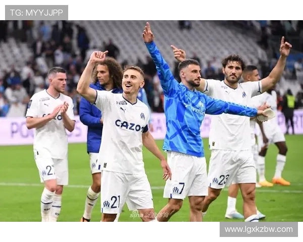 法甲精彩对决奈梅斯主场迎战昂热全力争胜展现球队实力