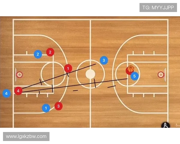 成都飞盘队区域防守战术解析与实战应用探讨