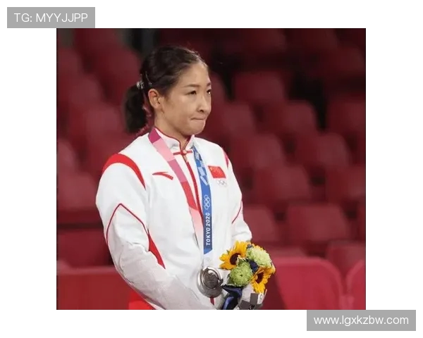 杨静谈乒乓球生涯回顾与成长历程的深刻体悟与感悟 杨静谈乒乓球生涯回顾与成长历程的深刻体悟与感悟