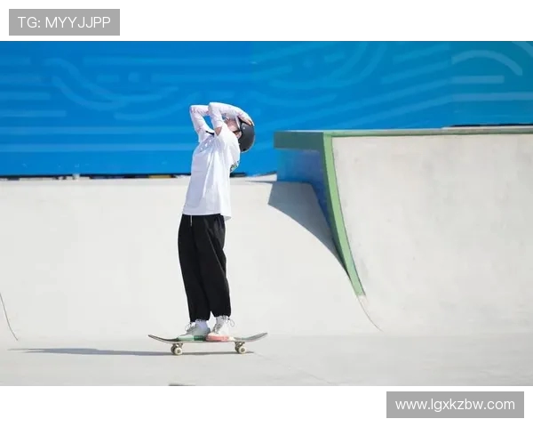 西安滑板队的文化认同与意识形态探讨:聚焦滑板运动的社会影响与发展 西安滑板队的文化认同与意识形态探讨:聚焦滑板运动的社会影响与发展